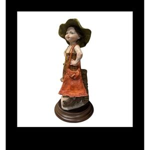Giuseppe‎ Armani Figurine "Like Mom" Italy, Signed, Capodimonte Porcelain Statue